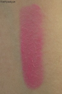 boxycharm-march-unboxing-tarte-charmed-swatch