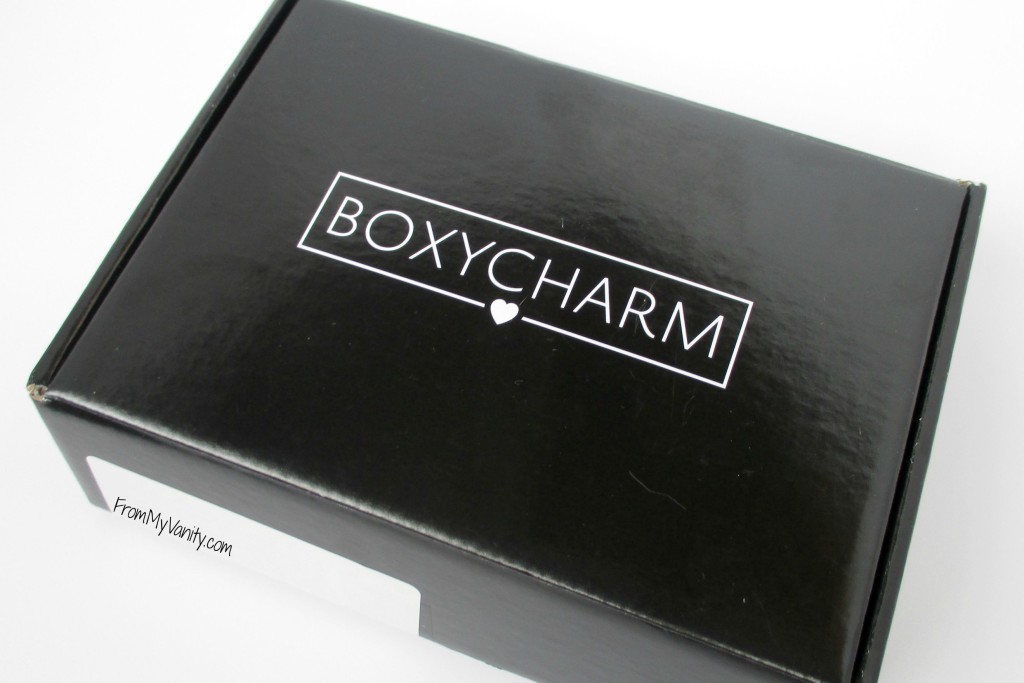boxycharm-august-unboxing-box