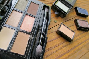 Butter London NEW Shadow Clutch Palette // Close up // FromMyVanity.com