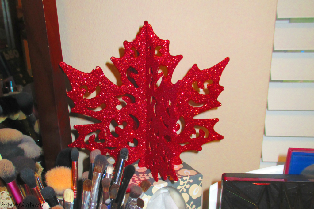 Decorate Your Vanity for Fall // Fall Inspired Sparkle Leaf // #LoveAmericanHome #CollectiveBias #ad // FromMyVanity.com