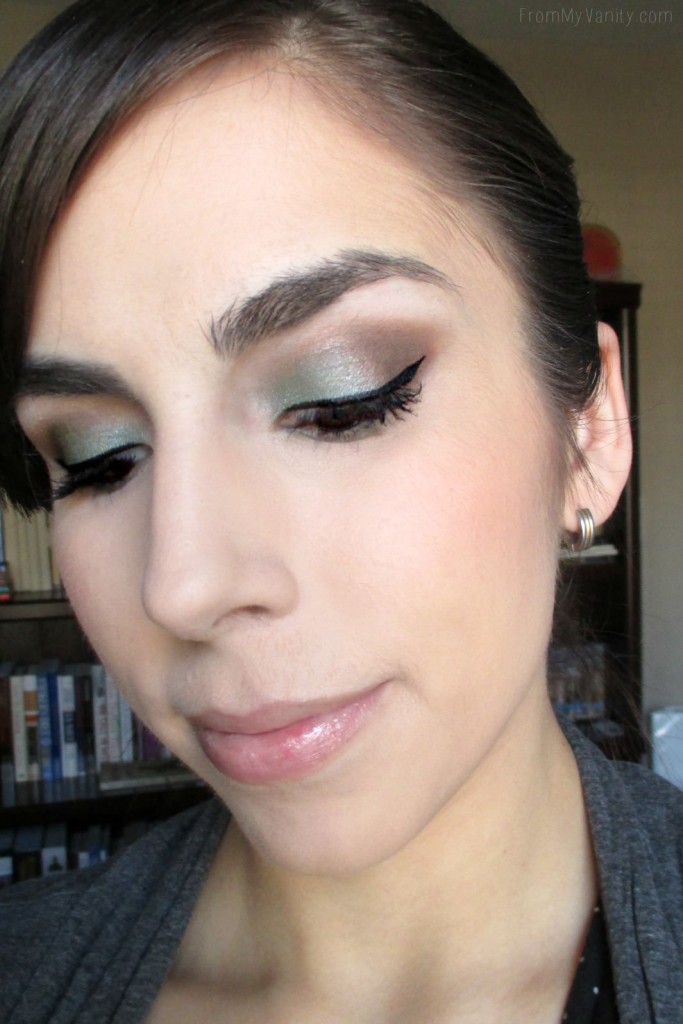 I used 2B Colours to create this makeup look and am so pleased with the results!