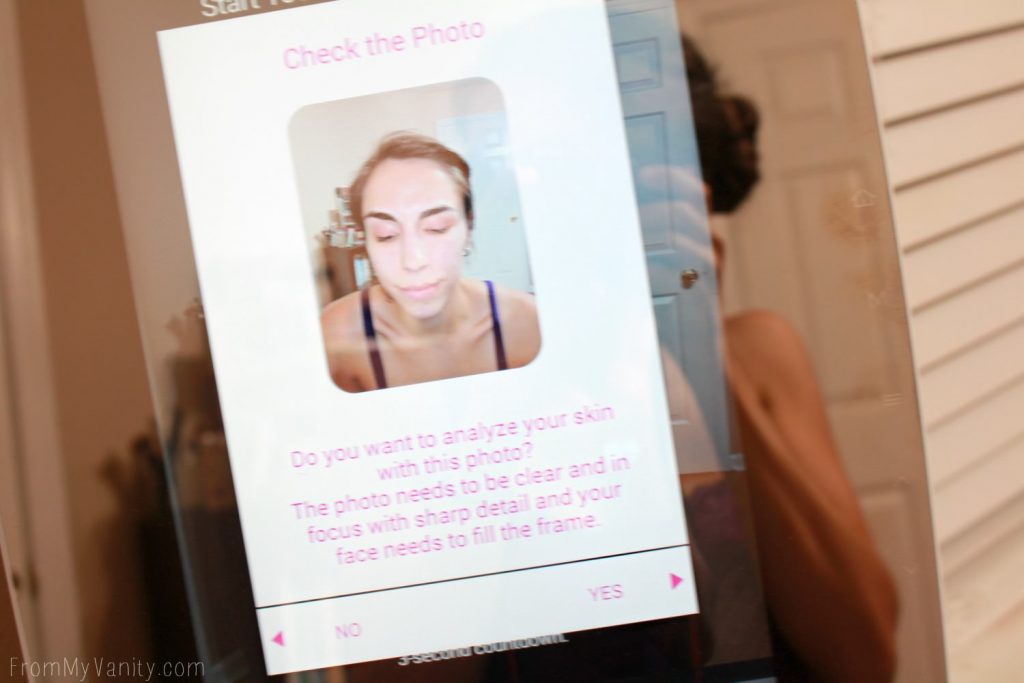 HiMirror does face recognition and skin analysis