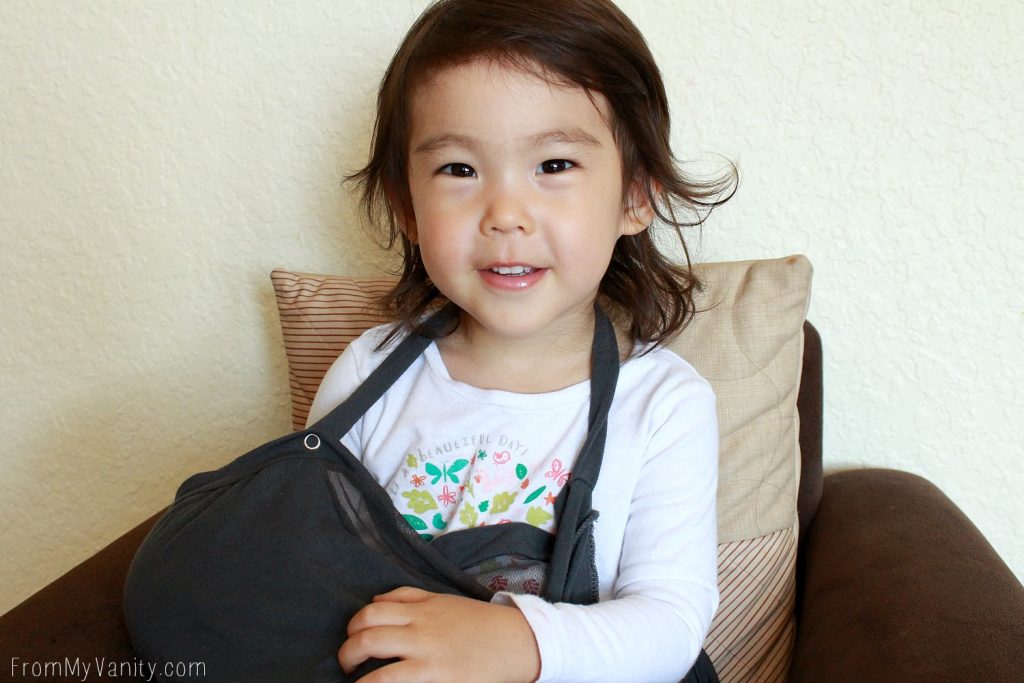 3 Baby Must-Haves You NEED On Your Registry | Nursing Infinity Scarf Cover